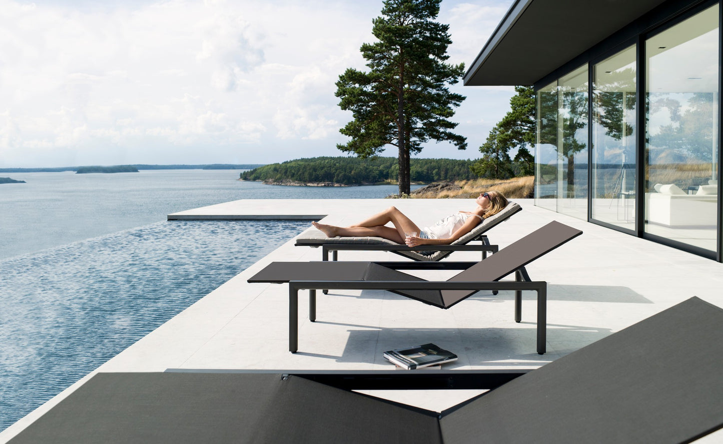 Garden lounger - ILLUM