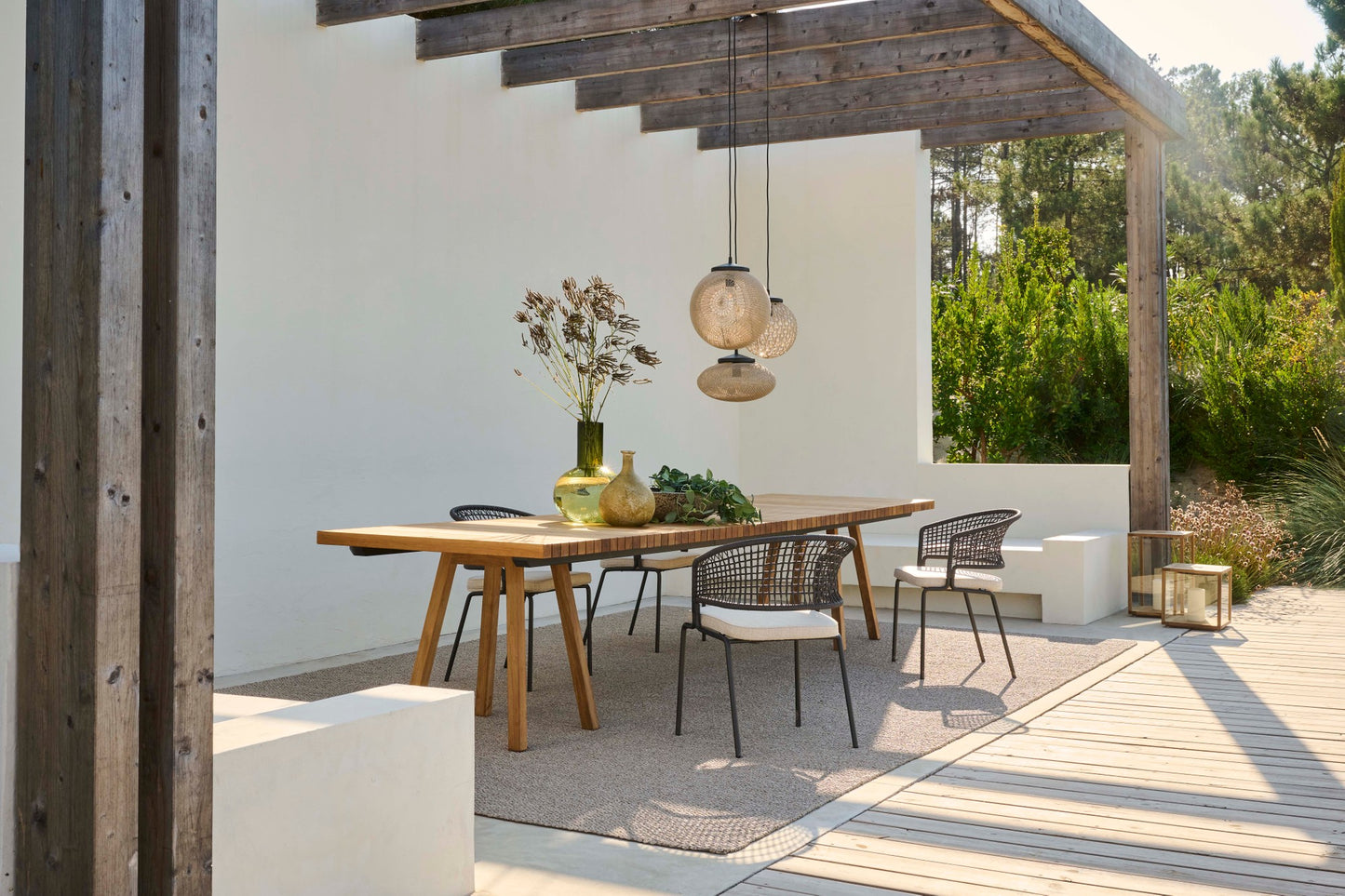 Garden dining table- VIS À VIS