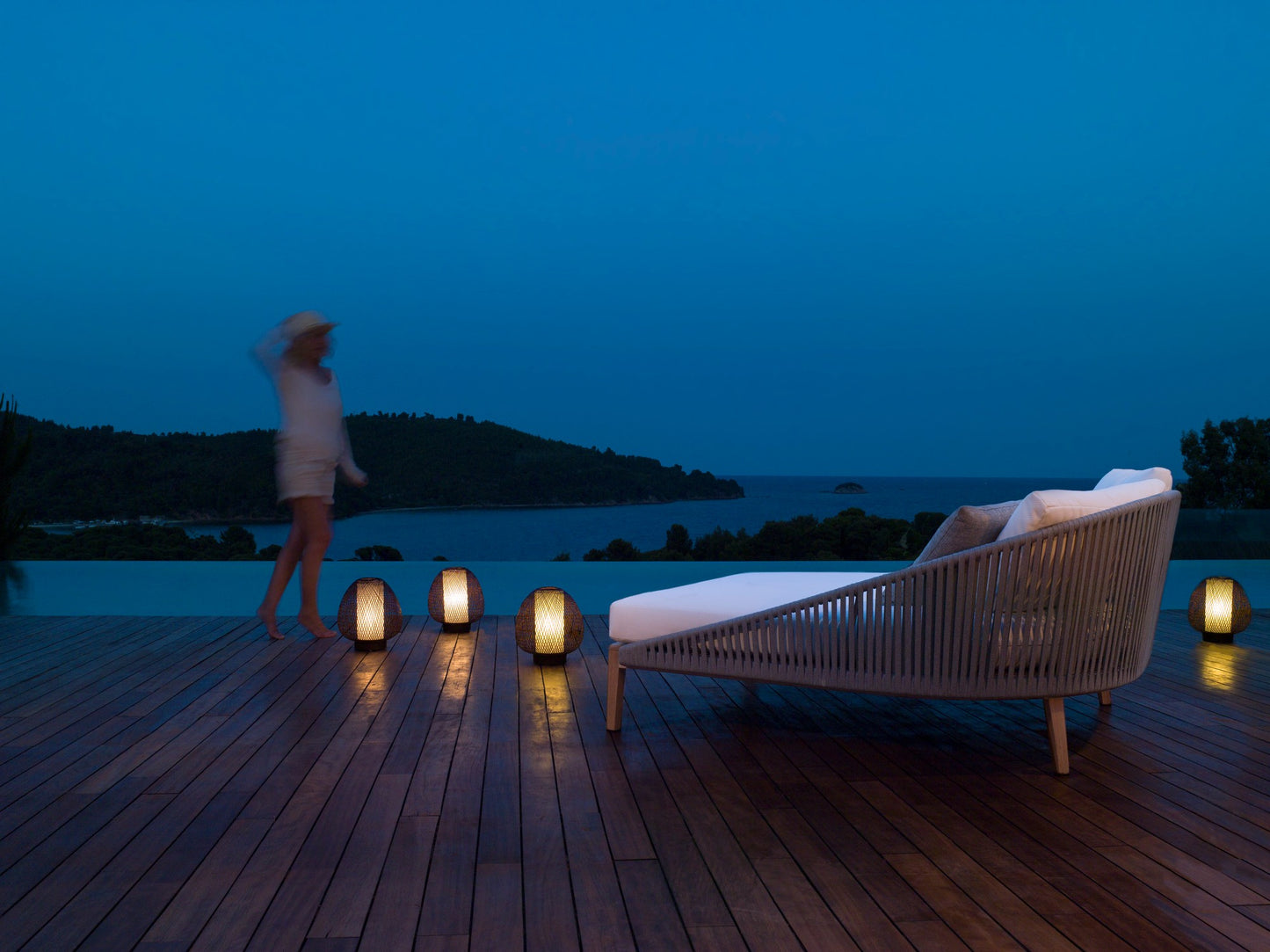 Garden lounge bed - MOOD