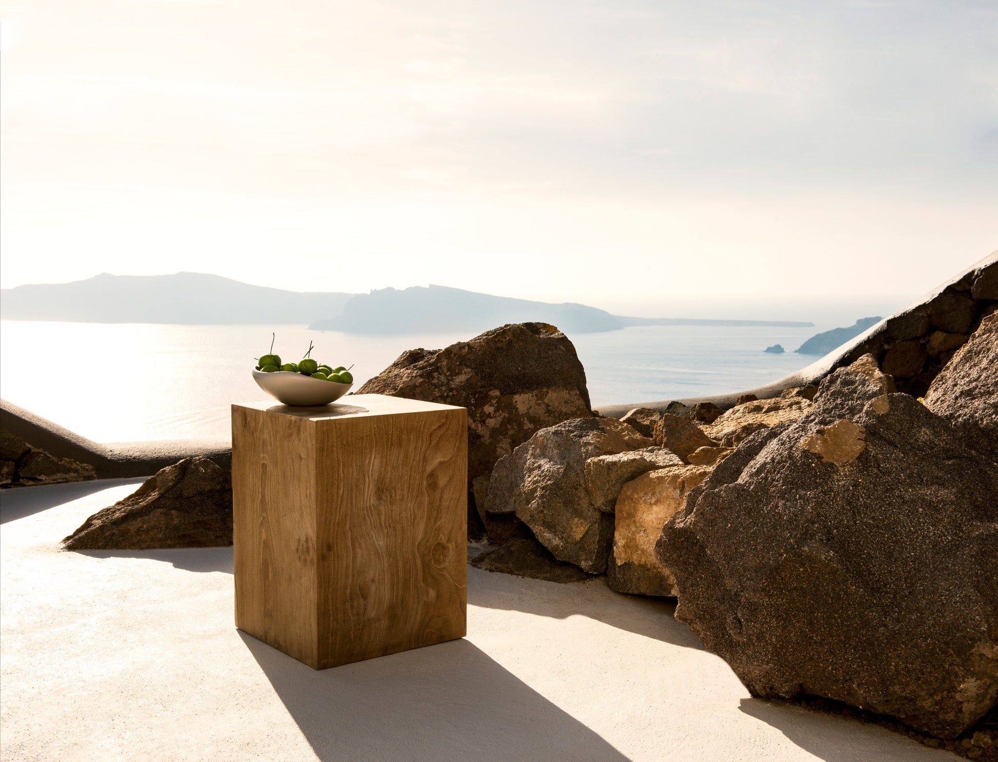 Garden side table - ROOTS